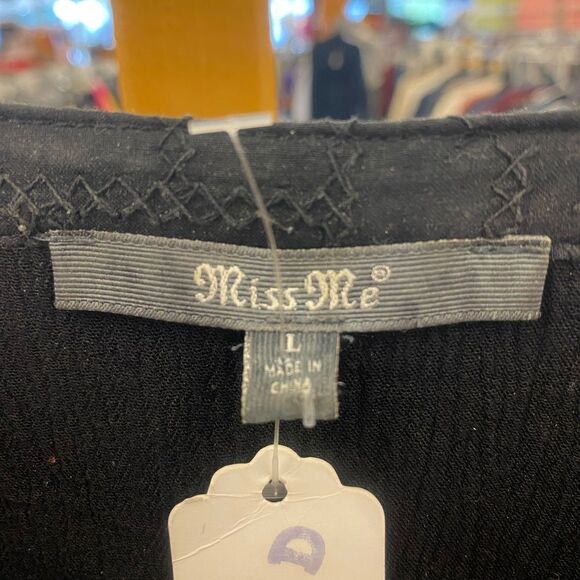 Miss Me Large Black/Sheer/Pocket Top - Picture 3 of 4